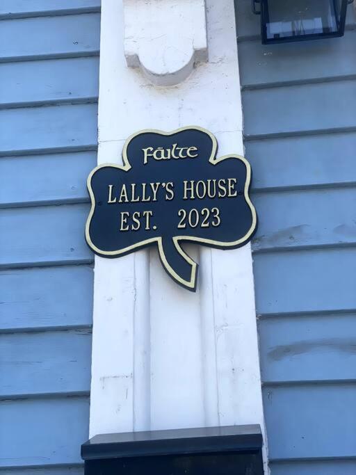 It'S Showtime-Book Lally'S House! Steps To Common! Salem Eksteriør bilde